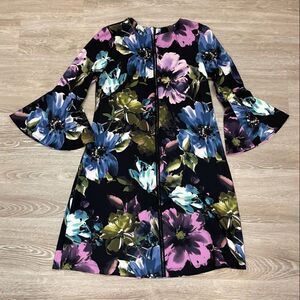 Gabby Skye Floral Printed Bellsleeve Shift Dress